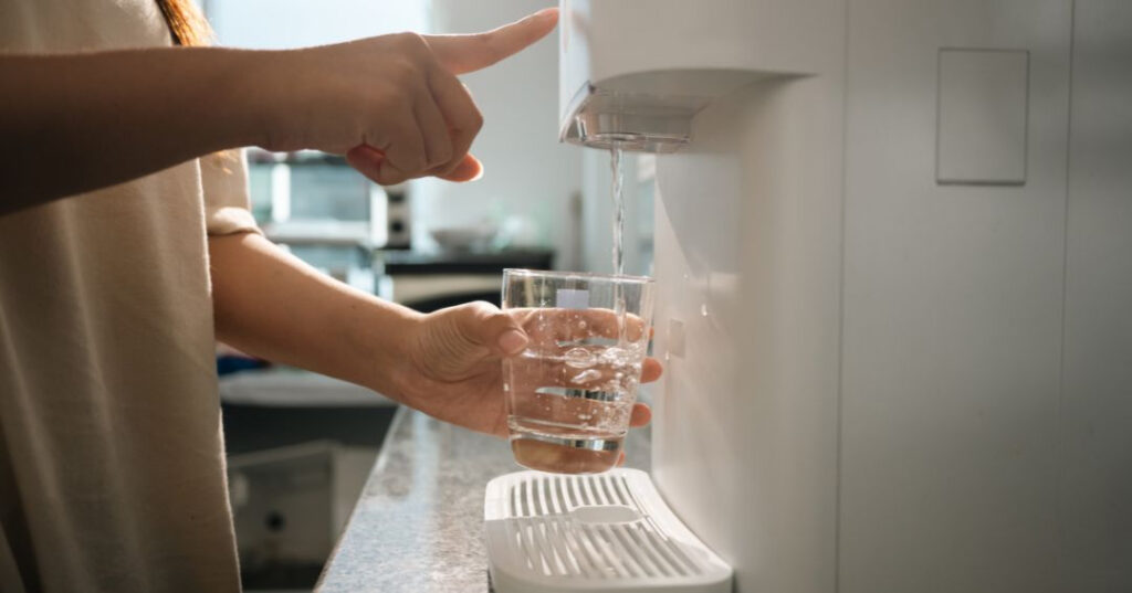 Conserto de Purificador de Água em Uberaba | Assistência Perto de Mim agua sem controle de temperatura